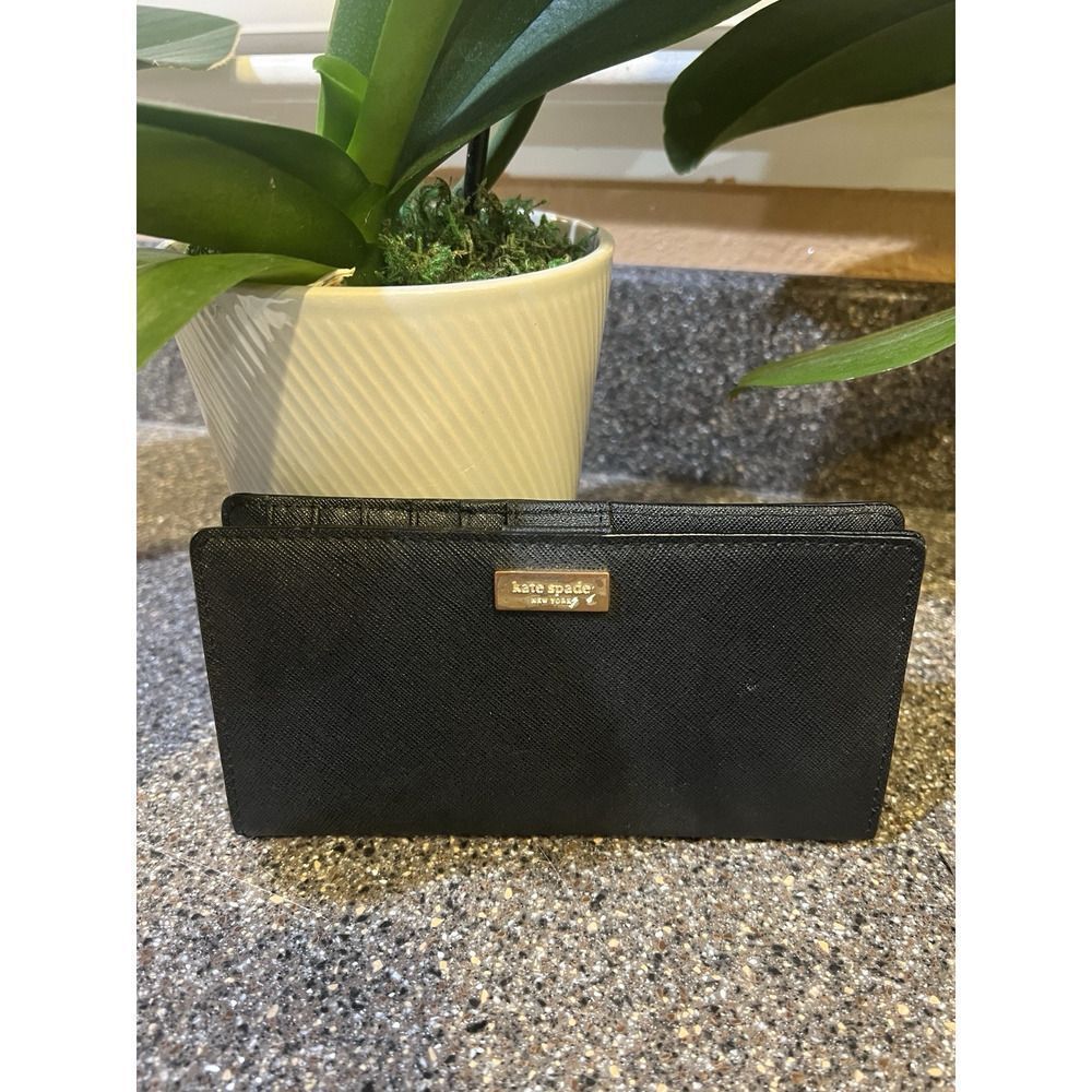 Kate Spade New York Bifold Wallet Black Women's Leather Credit Card Snap Closure